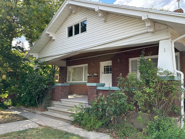 Foto del edificio - 923 Wilson Ave S