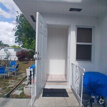 Building Photo - 1852 NW 56th St