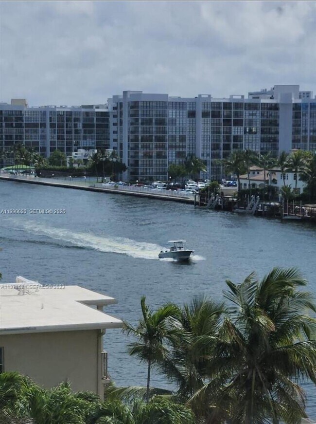 Foto del edificio - 1600 S Ocean Dr