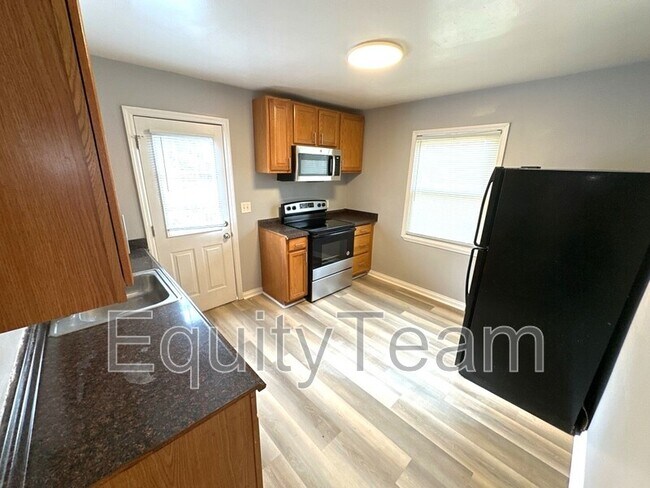 Building Photo - 8306 Jackies Dr
