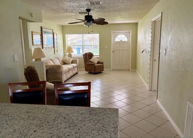 Foto del edificio - 3303 Minnow Creek Dr