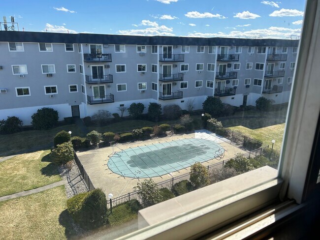 Foto del edificio - 190 Kings Hwy