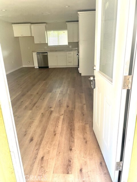 Foto del edificio - 8206 Juniper Ave