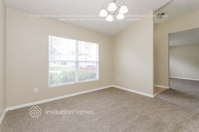 Building Photo - 306 Marquee Dr