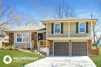 Building Photo - 7709 NW Milrey Dr