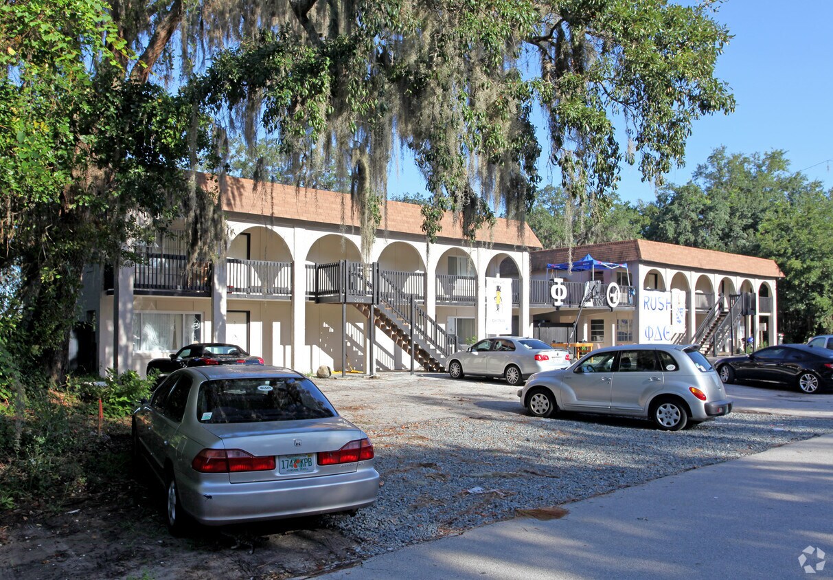 Phi Delta Theta Student Housing Apartments in Orlando, FL