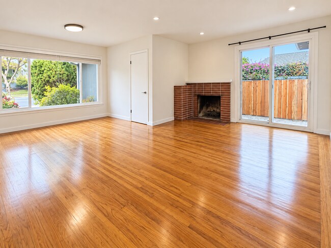 Foto del edificio - 747 Ashbury Ave