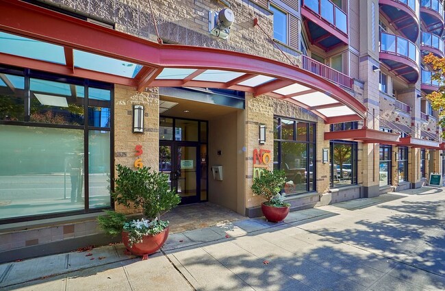 Foto del edificio - 5650 NW 24th AVE #414