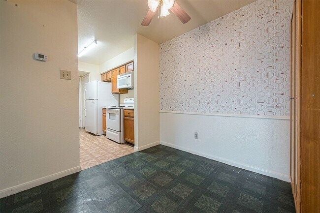 Foto del edificio - 6606 De Moss Dr