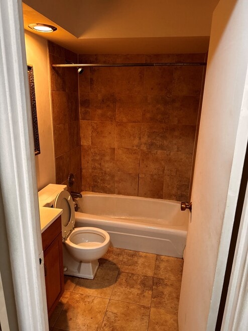 Building Photo - 420 W Aldine Ave