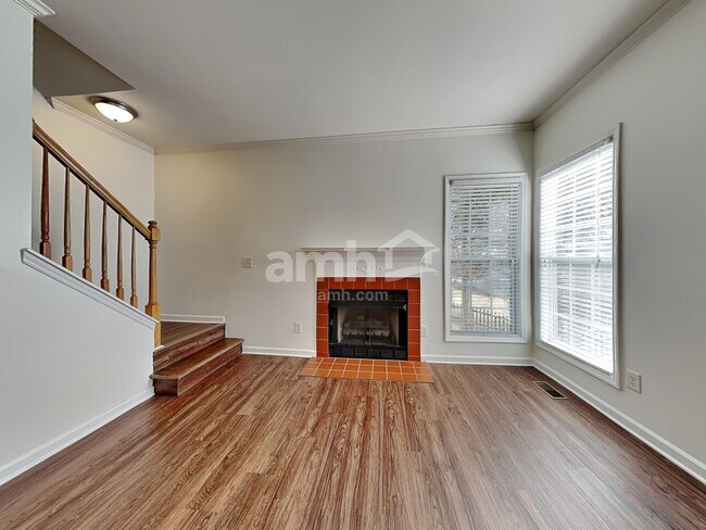 Foto del edificio - 3102 Quail Run Drive