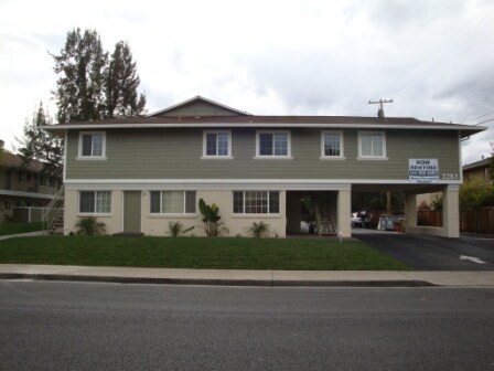 Building Photo - 2283 Latham St