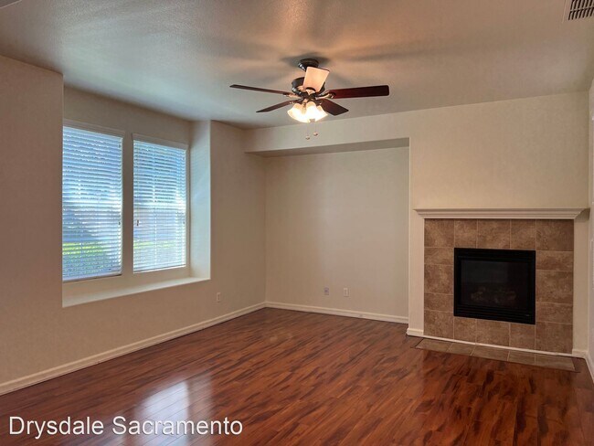 Foto del edificio - 3 br, 2.5 bath House - 4920 Lieto Way