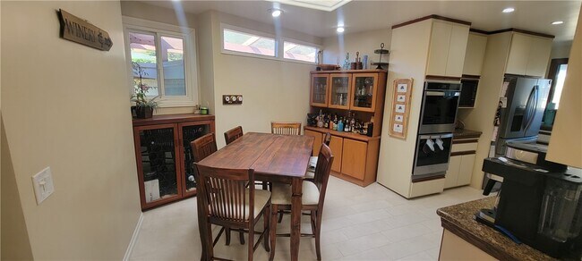 Building Photo - 4014 Exultant Dr