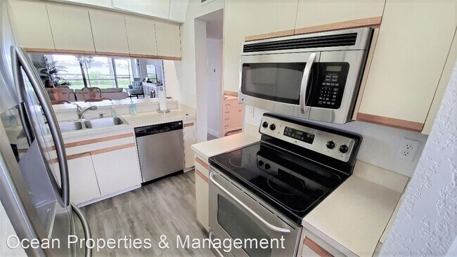 Building Photo - 2 br, 2 bath House - 448 Bouchelle Dr. #101