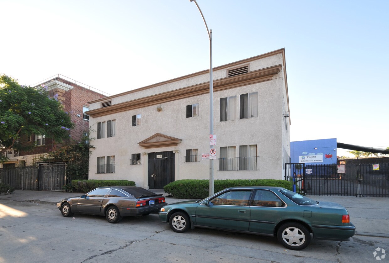 Foto del edificio - 518 W 41st Dr
