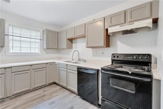 Building Photo - 968 Sexton Dr