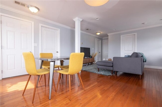 Foto del edificio - 255 Waterman St