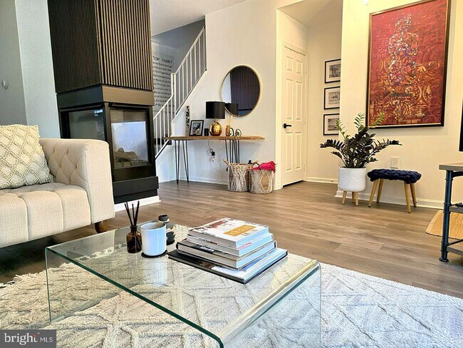 Foto del edificio - 2484 Revere Ct