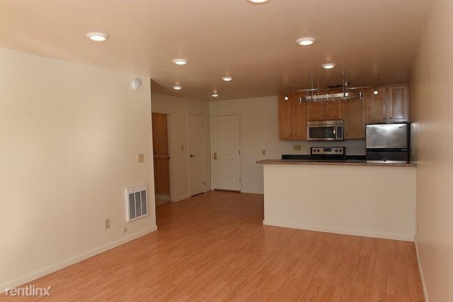 Building Photo - 4421 Gilbert St