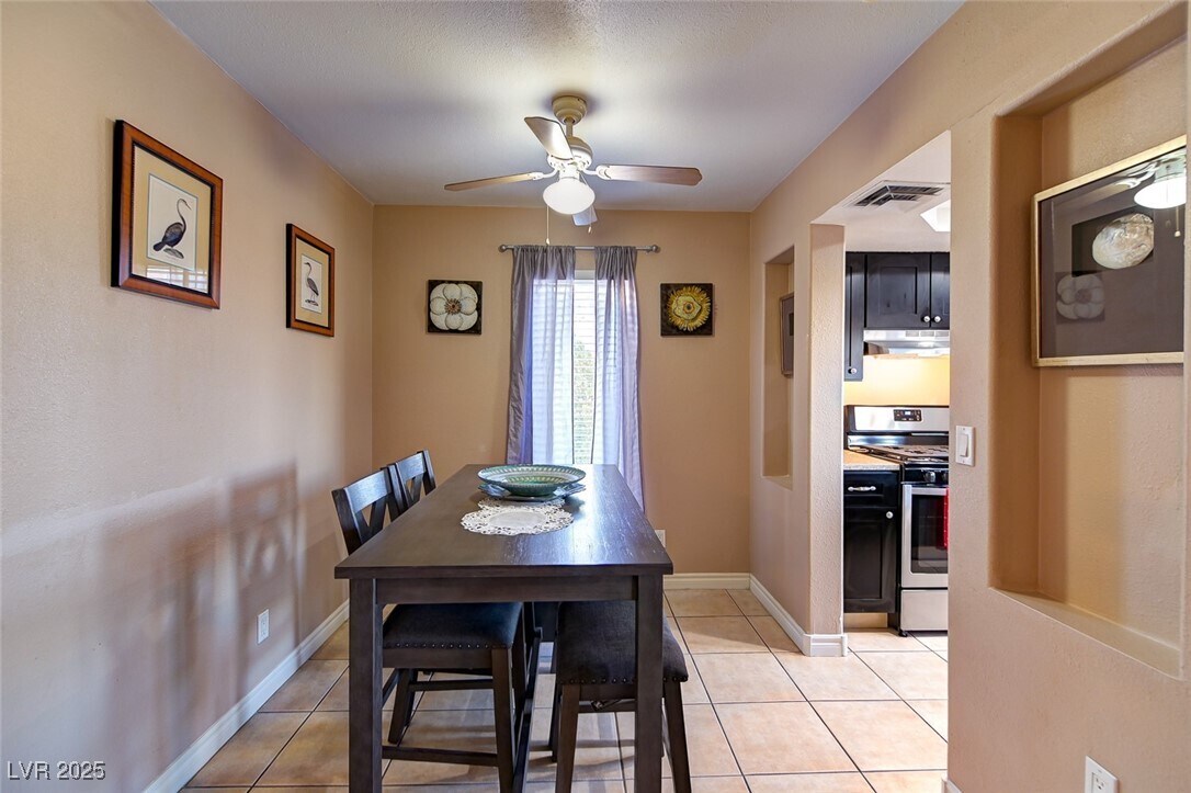 Foto del edificio - 1440 E Vegas Valley Dr