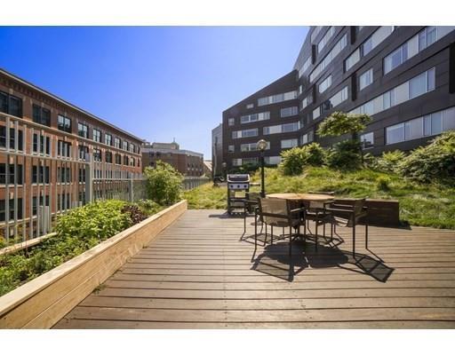 Building Photo - 607 Dorchester Ave
