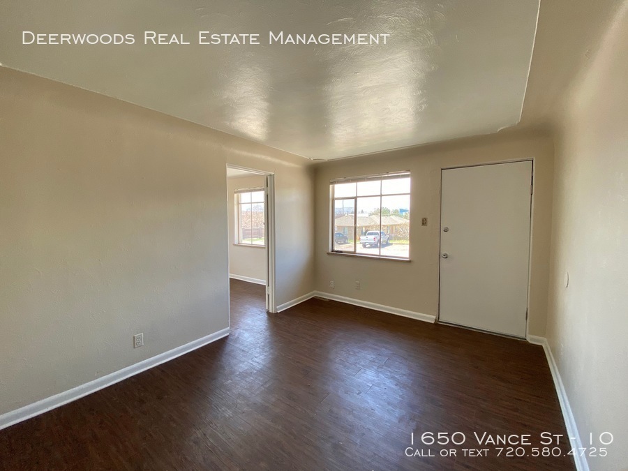 Foto principal - 1650 Vance St