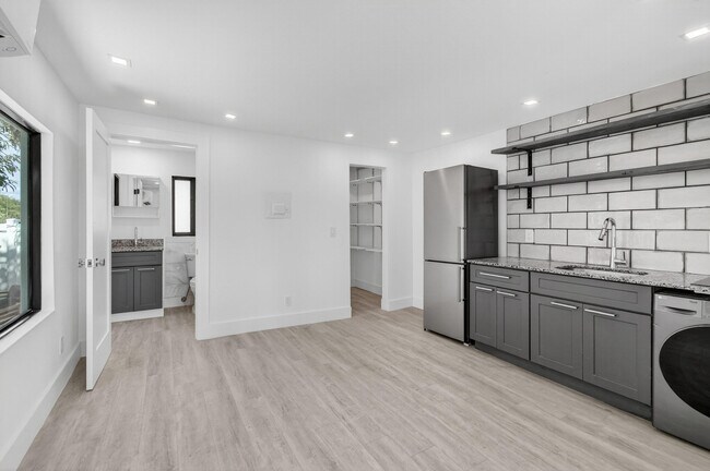 Foto del edificio - 515 NW 1st St