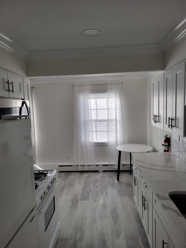 54 Stonehurst Blvd Unit 54D, Freehold, NJ 07728 Condo for Rent in