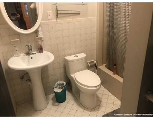 Foto del edificio - 105 W 4th St