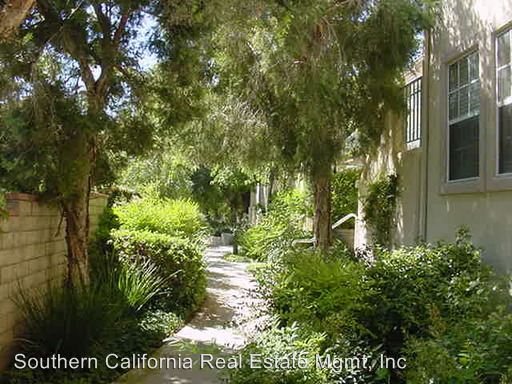 Building Photo - 24121 Del Monte Dr