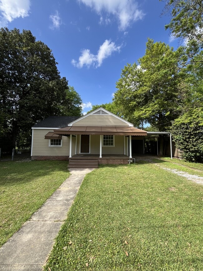 Building Photo - 126 W Cherry Dr