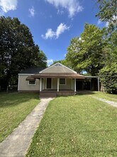 Building Photo - 126 W Cherry Dr