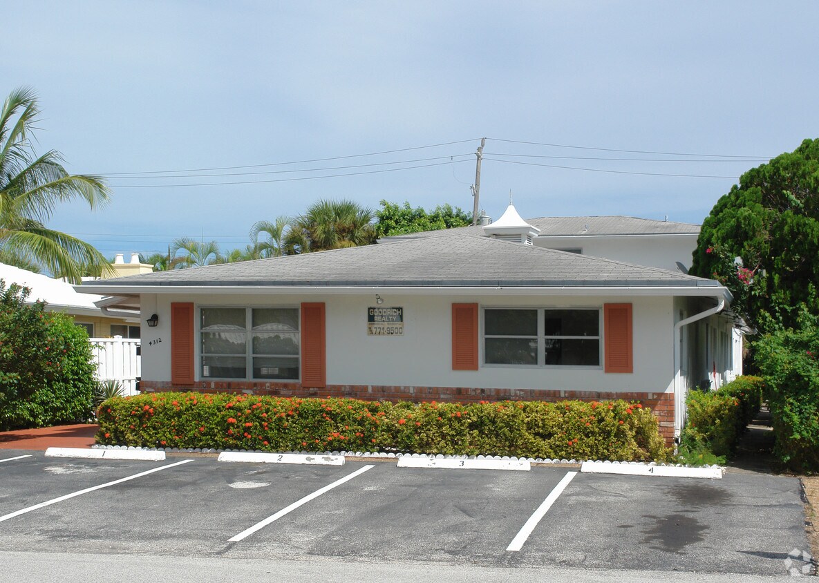 Building Photo - 4312 Sea Grape Dr