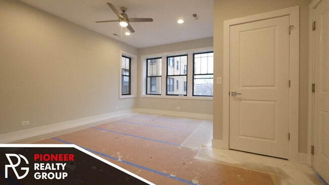 Building Photo - 2622 N Rockwell St