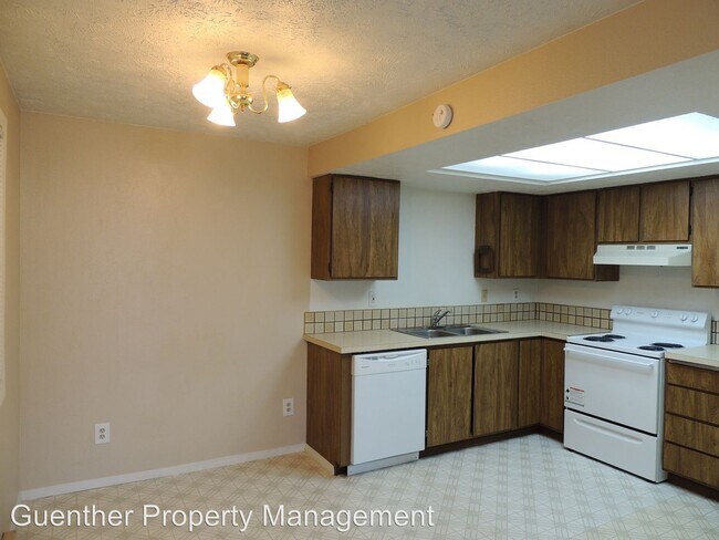 Foto del edificio - 1030-1030 E Providence Ave