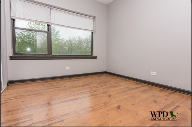 Building Photo - 2 bedroom in Chicago IL 60619