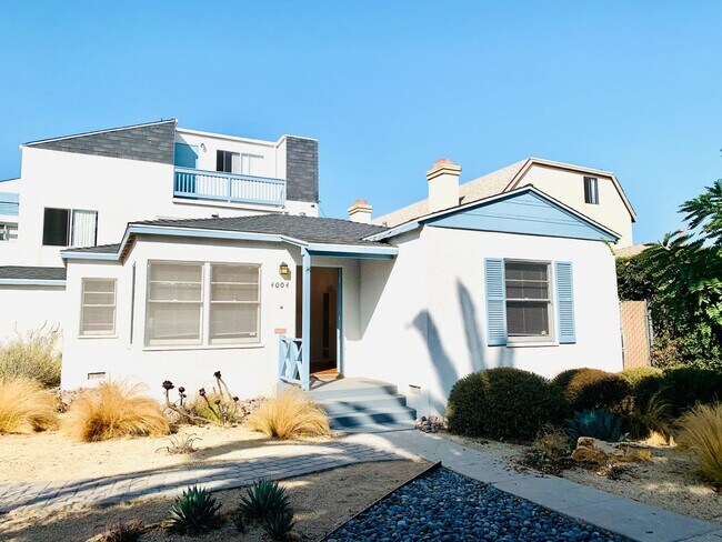Foto del edificio - BEAUTIFUL 2BD/1BA CONDO IN CROWN POINT! W/ GARAGE & LAUNDRY! $3,595/mo