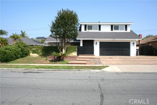 Primary Photo - 23132 El Caballo St