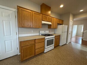 Building Photo - 5832-5830 Glen Echo Ave