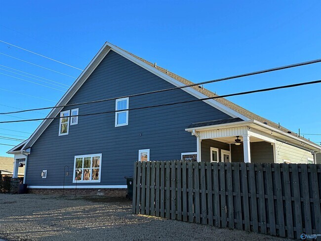 Foto del edificio - 4260 Sullivan St