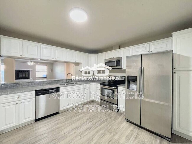Foto del edificio - 4851 Tunlaw Ct