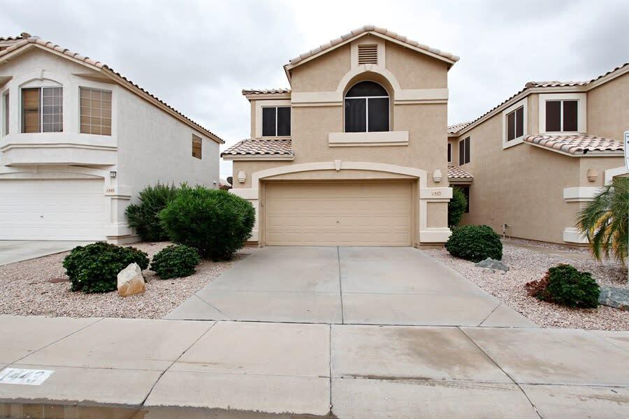 Primary Photo - 1443 E South Fork Dr