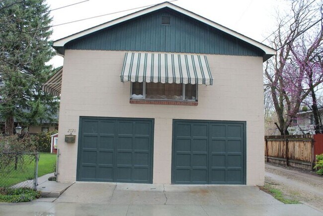 Foto del edificio - 2720 W Heron St