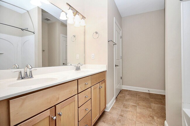 Foto del edificio - South End beauty with loft! Water included...