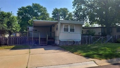 Building Photo - 39 Blue Spruce Dr