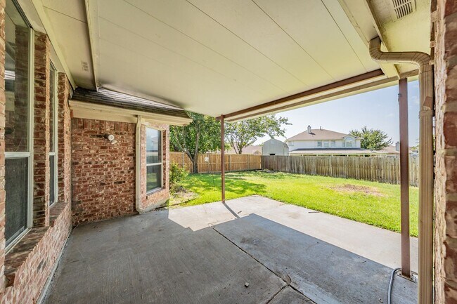 Foto del edificio - Single story 3 bedroom home in the heart o...