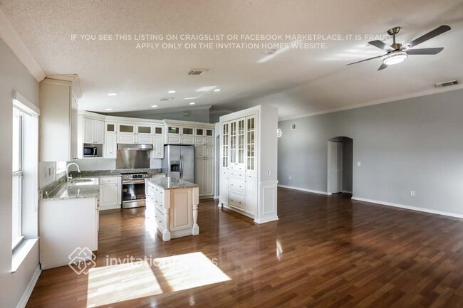 Foto del edificio - 2431 NW 186th Ave