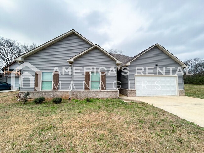 Foto del edificio - Home for Rent in Eastaboga, AL!!! AVAILABLE NOW!!