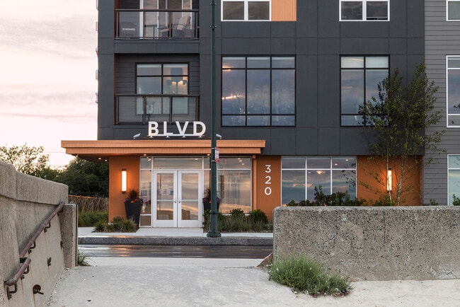 Building Photo - BLVD at Revere Beach